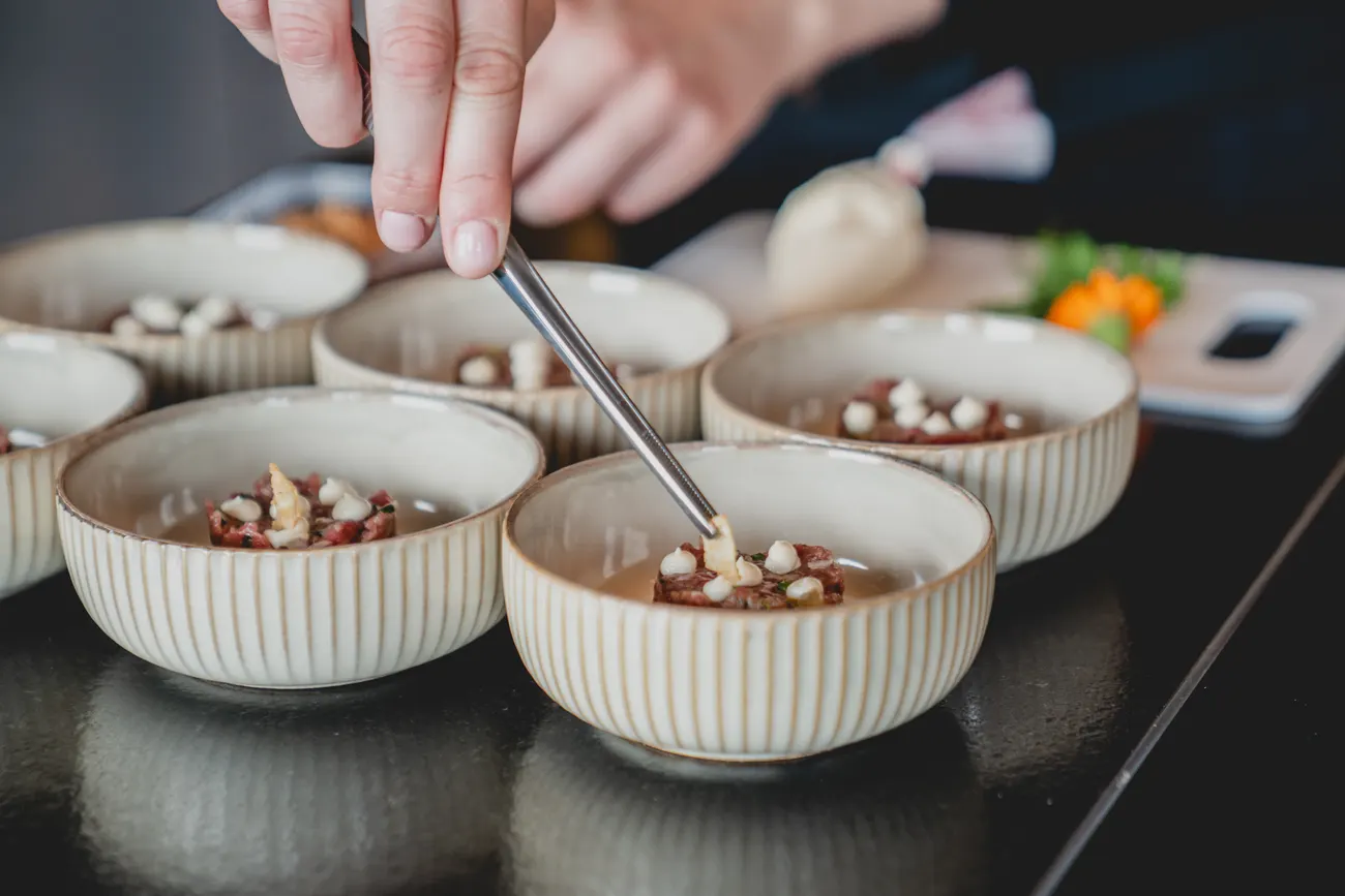 Desserts anrichten