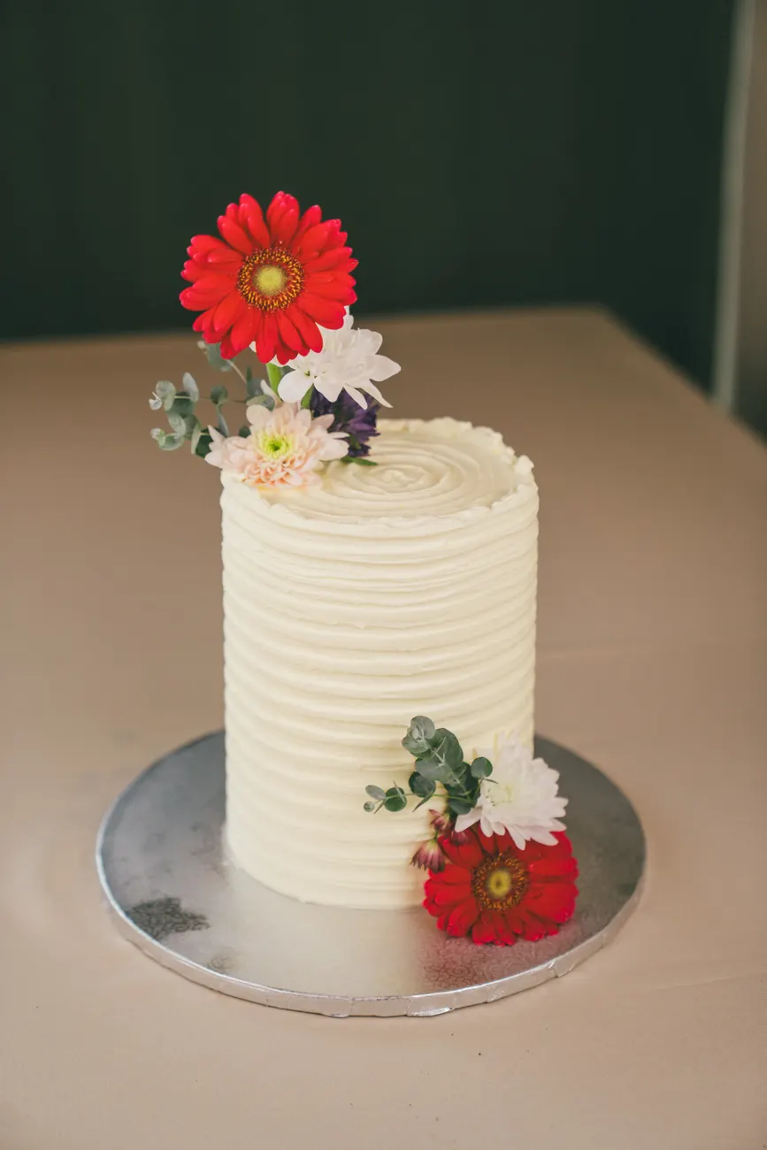 Torte mit Blüten